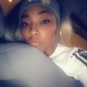 Meet your Posher, Lexii